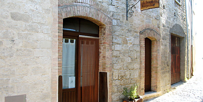 locanda lalli,la locanda del buon gustaio, bonefro, provincia di campobasso, campobasso, molise, bed & breakfast, locanda, ristorante, 
        lalli antonio